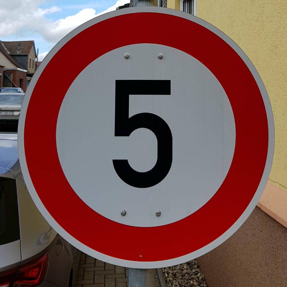 Zulässige Höchstgeschwindigkeit schild (60 km h) nach StVO
